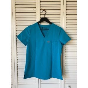 FIGS Catarina Scrub Top